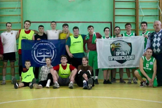 Товарищеская встреча по баскетболу между студентами и учащимися МБОУ СОШ № 72